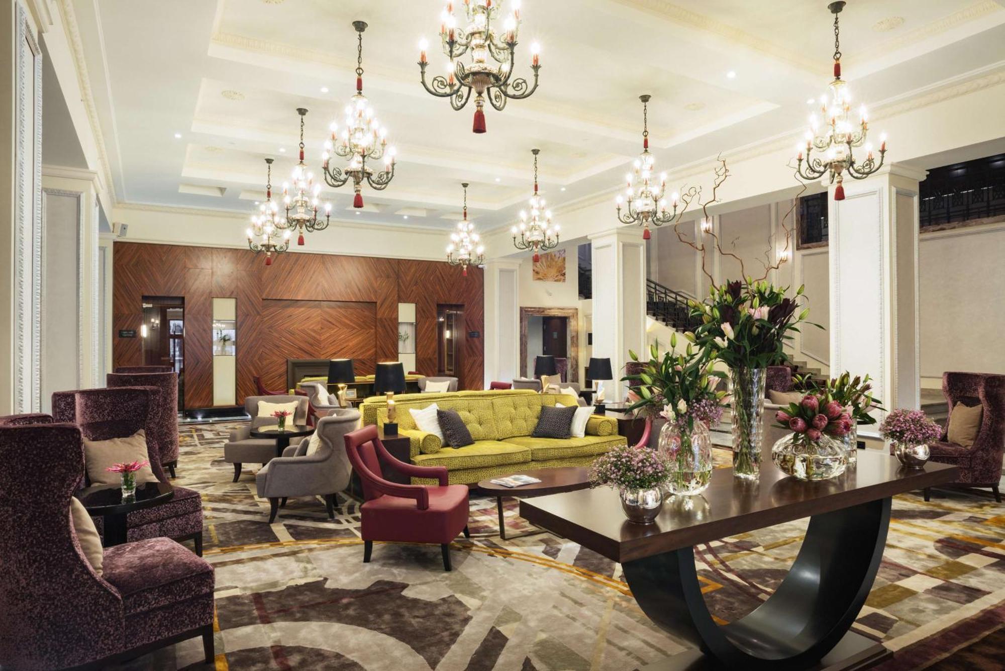 Grand Hotel Kempinski Рига Екстериор снимка The lobby of the hotel